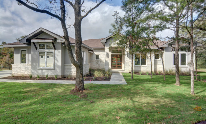 Custom built home in Valley View