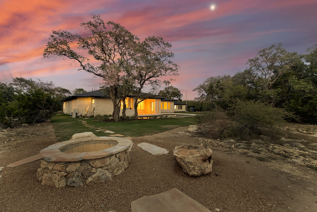 Post Oak home built by Nalle Custom Homes.